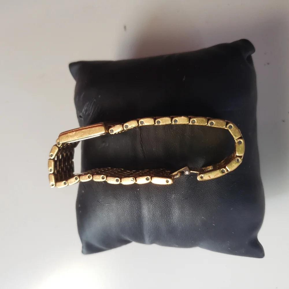 VINTAGE SEIKO GOLD STAINLESS STEEL Slim Metal Band~Japan Made